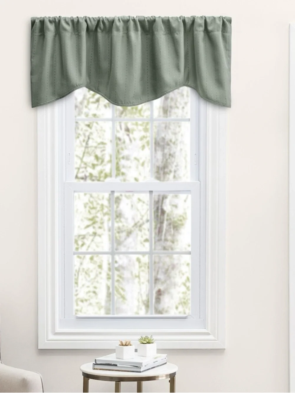 Ricardo Grand Pointe Green Sheer Rod Pocket Valance 54x17 Polyester
